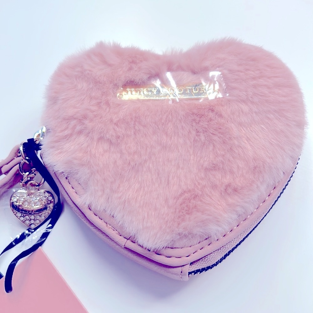 Juicy Couture pink fluffy heart zip around